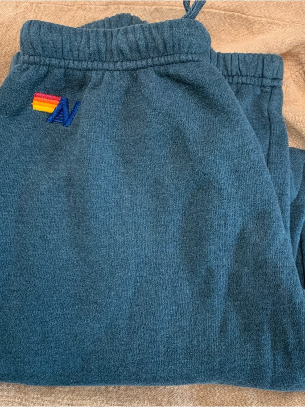 Aviator Nation Bolt sweatpants in charcoal
Women’s medium - Picture 6 of 11